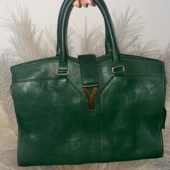 Yves Saint Laurent Handbags - Yves Saint Laurent Grn Large Cabas Chyc Handbag!!